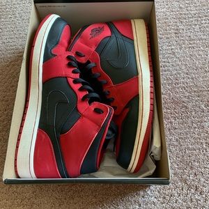 Air Jordan Bred Mid 1s